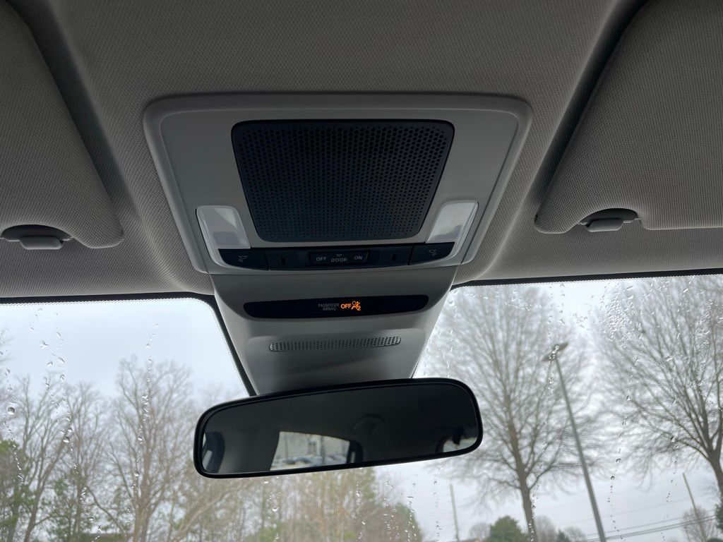 Thumbnail: 2025 Honda HR-V - 16