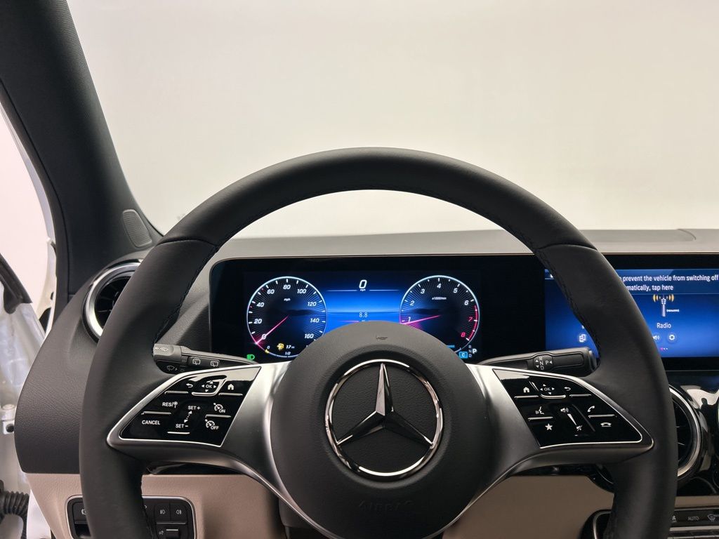 Thumbnail: 2025 Mercedes-Benz GLA - 13