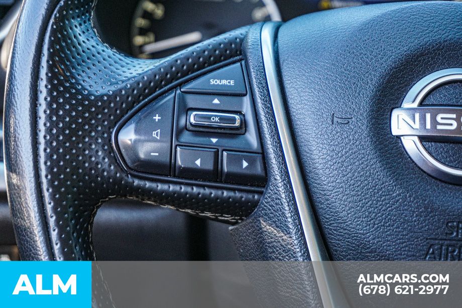 Used 2023 Black Nissan 3.5 SL image 29