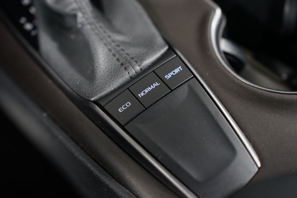 2023 Toyota Camry SE 22