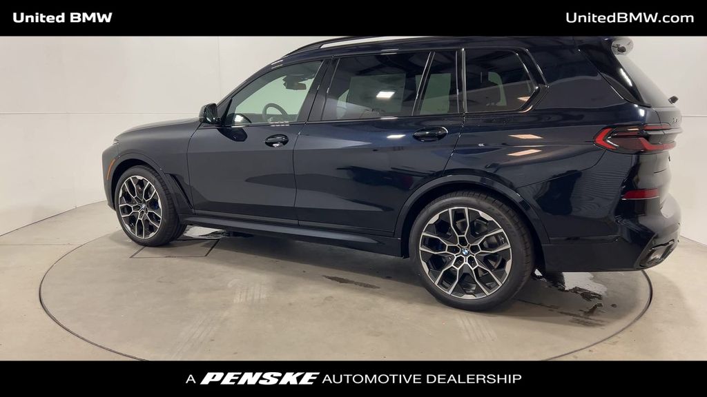 2025 BMW X7 xDrive40i 6