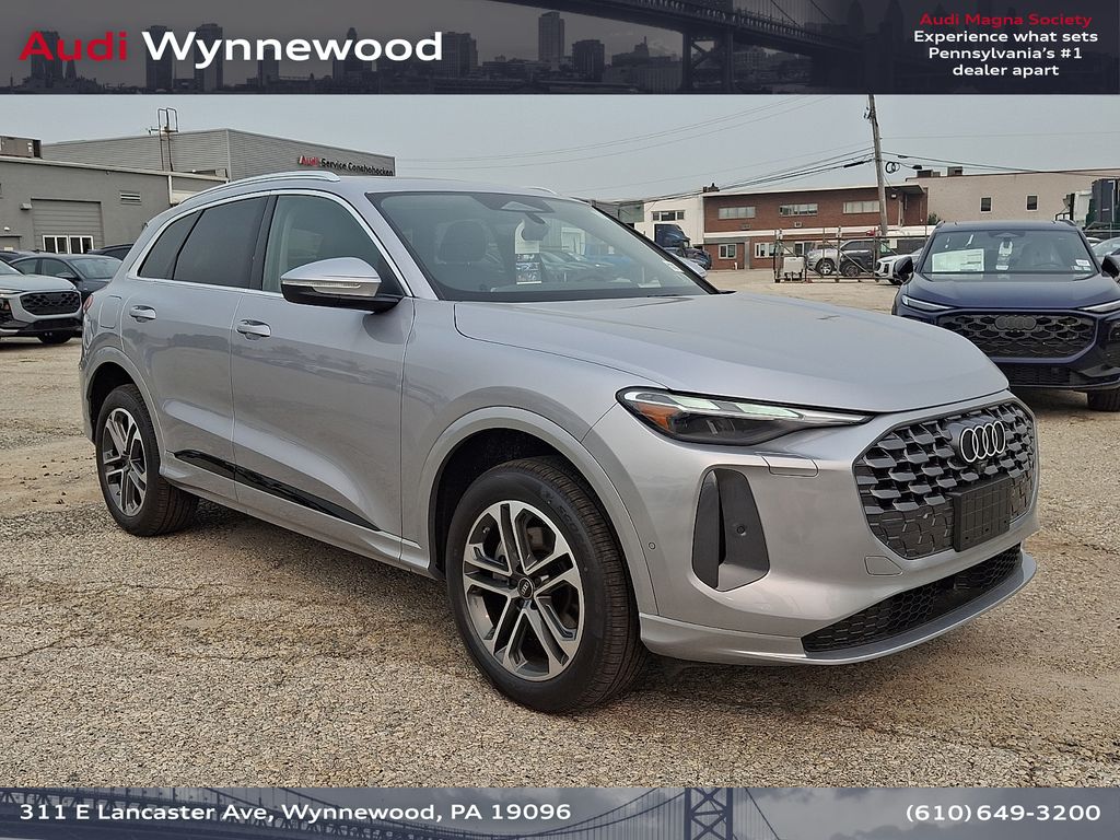 Florett Silver Metallic 2026 Audi Q5 SUV / Crossover All-Wheel Drive 7-Speed Automatic