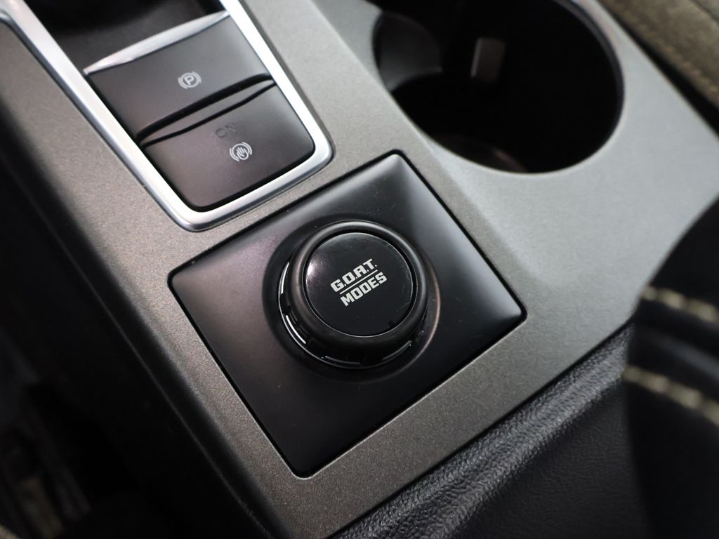 Used 2025 White Ford Big Bend image 49