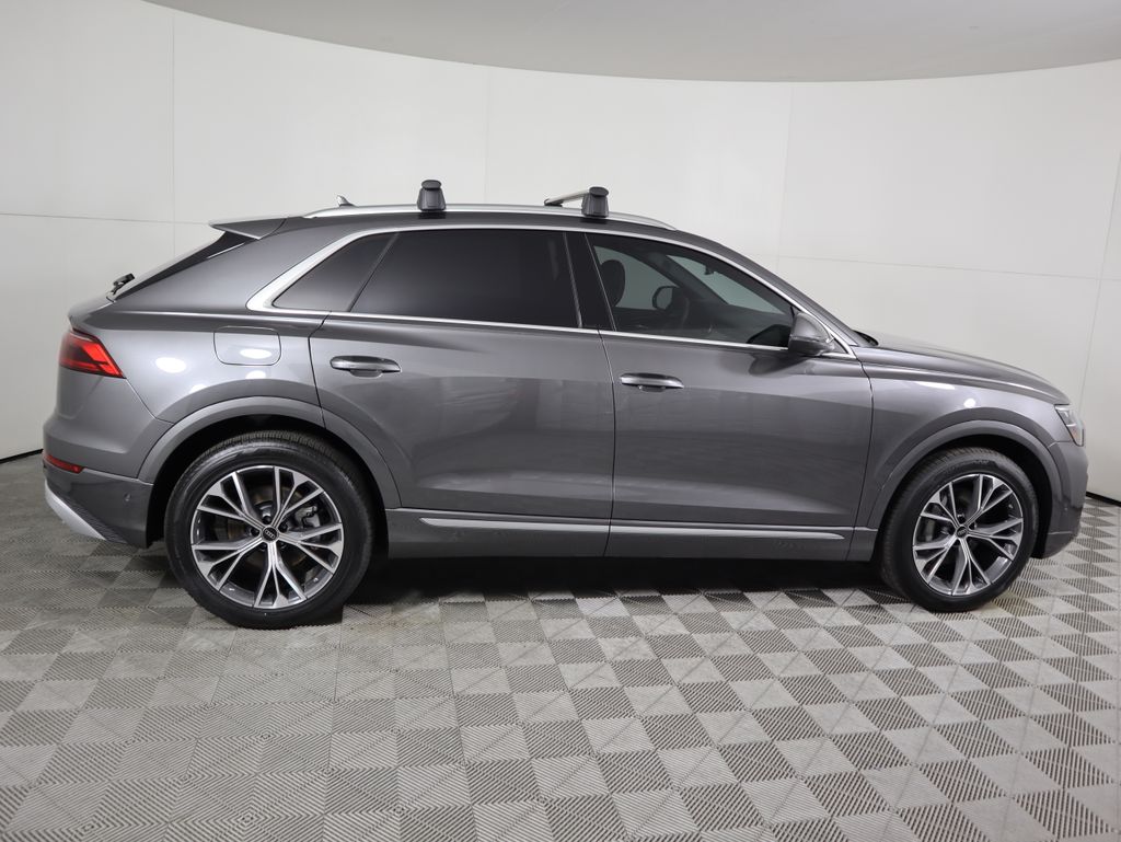 Thumbnail: 2026 Audi Q8 - 5