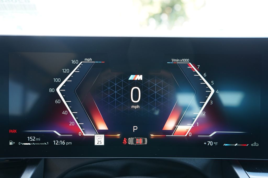 Thumbnail: 2026 BMW 5 Series - 17