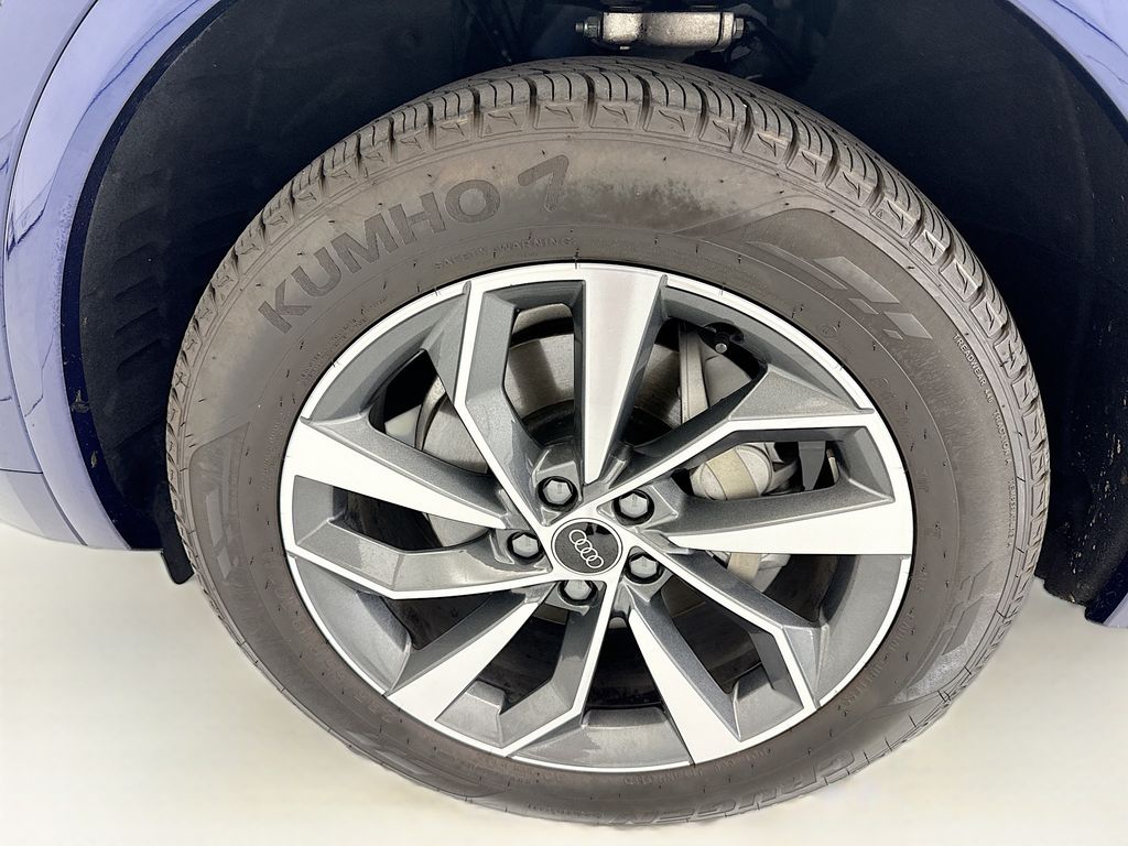 Thumbnail: 2025 Audi Q5 - 29
