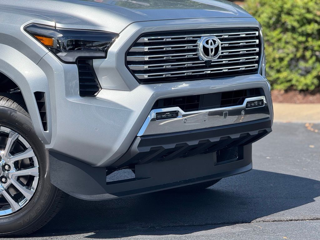 2025 Toyota Tacoma Limited Double Cab photo 4