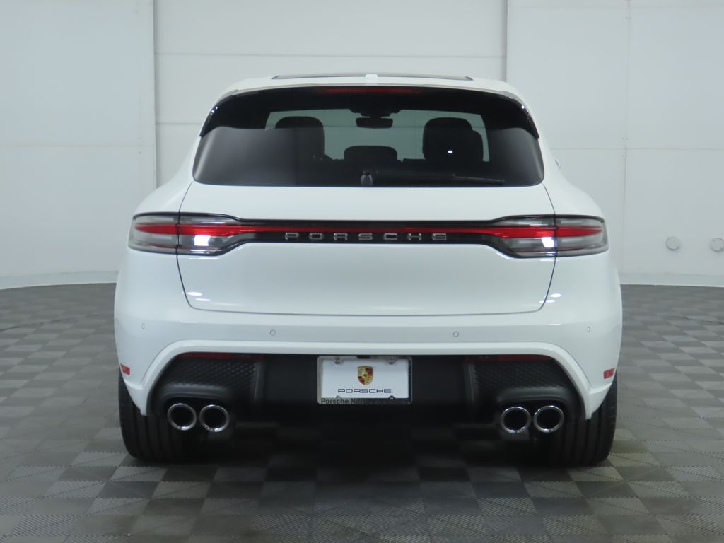 2024 Porsche Macan  6