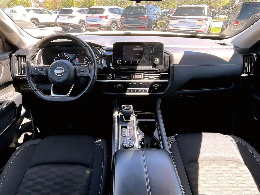2023 Nissan Pathfinder — photo 22
