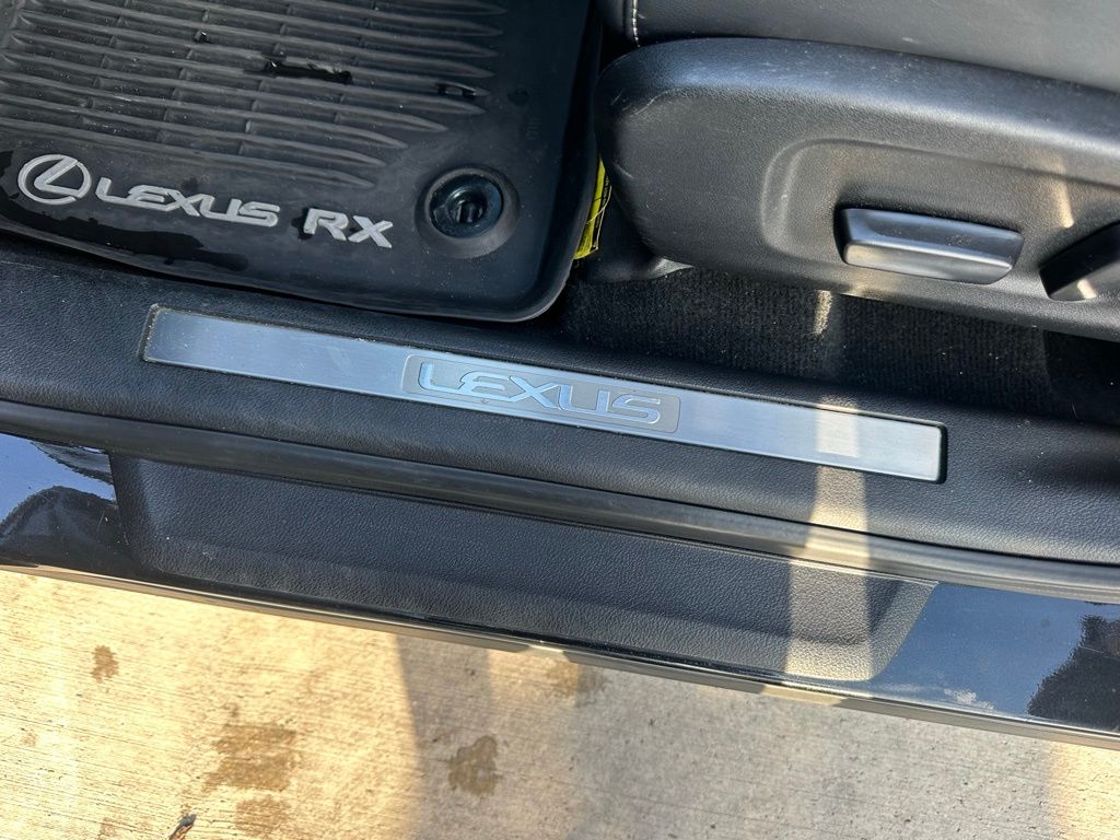 Thumbnail: 2019 Lexus RX - 22