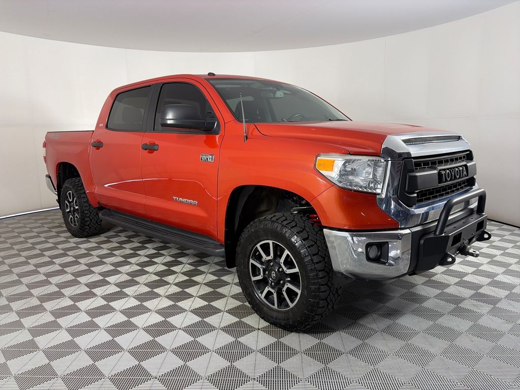 2017 Toyota Tundra SR5 CrewMax 5.7L FFV 4WD