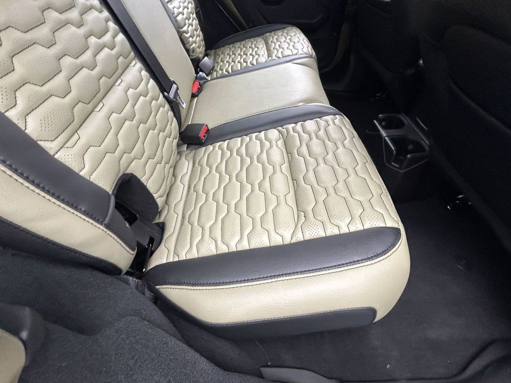 New 2026 Pj5 Jeep Sport image 34