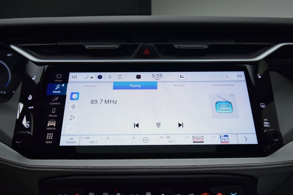 new 2026 Jeep Cherokee car, priced at $42,762