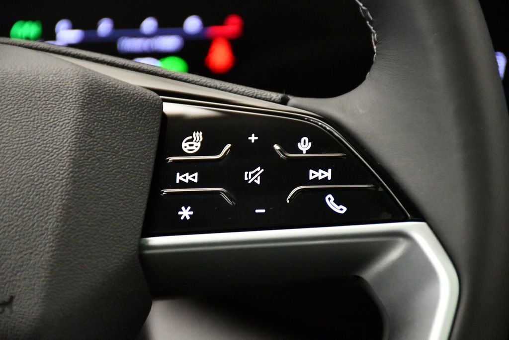 Thumbnail: 2025 Audi Q5 - 23