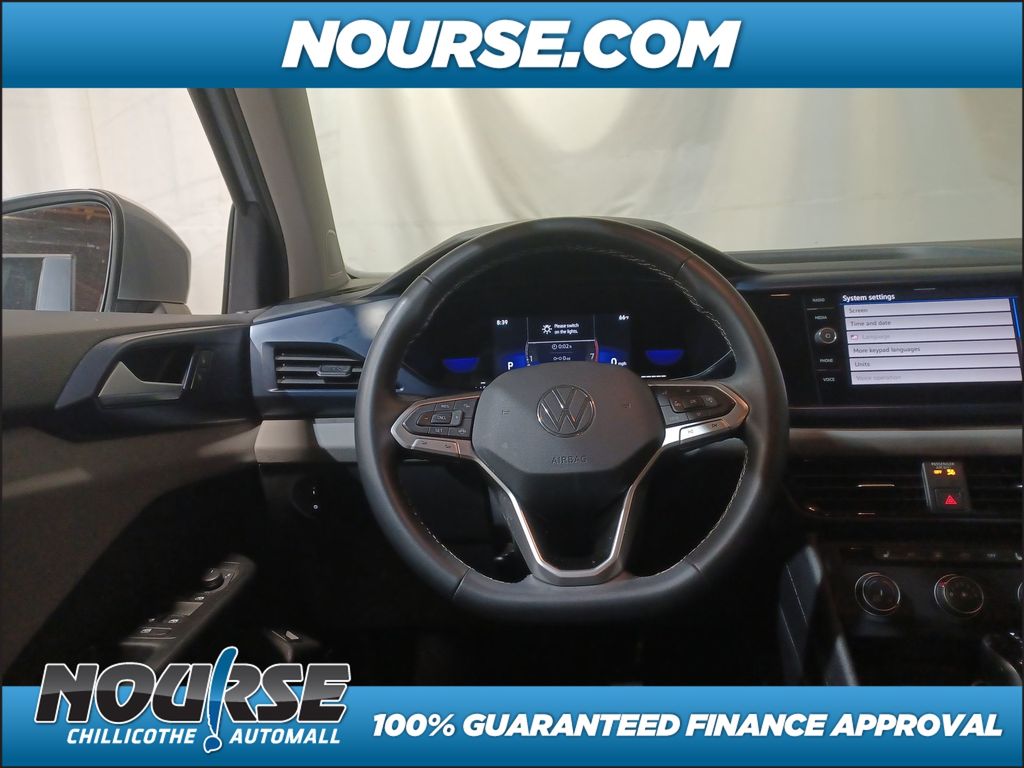 2022 Volkswagen Taos 1.5T SE photo