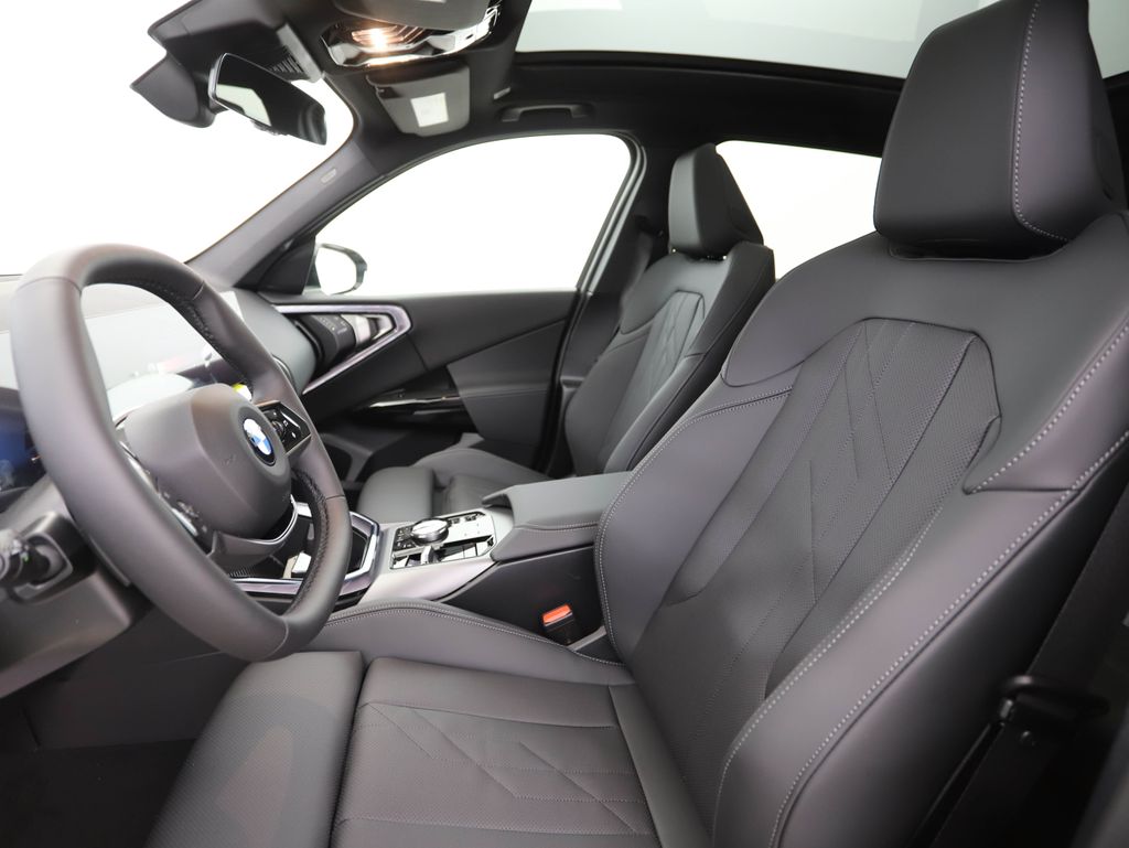 Thumbnail: 2026 BMW X3 - 11