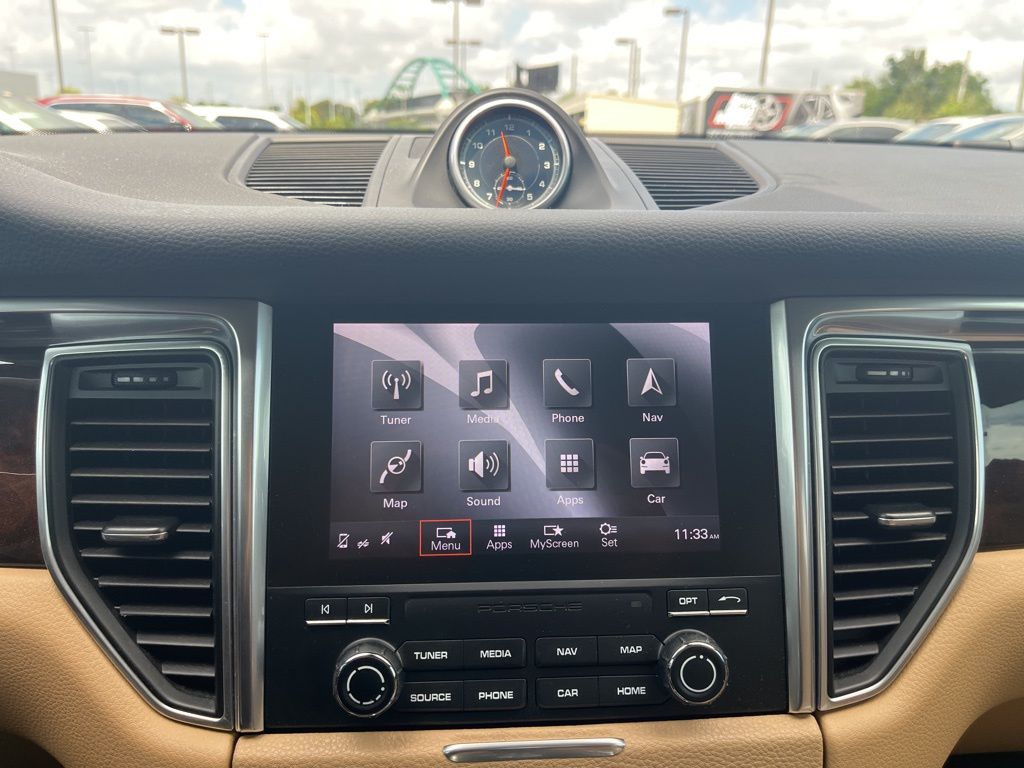 Thumbnail: 2017 Porsche Macan - 28