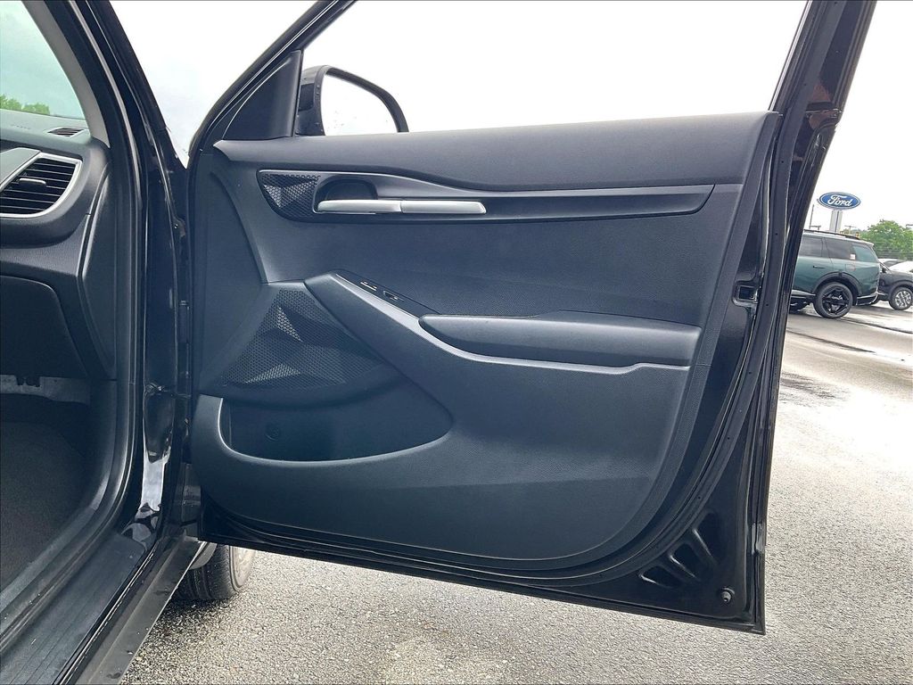 2023 Kia Seltos — photo 11