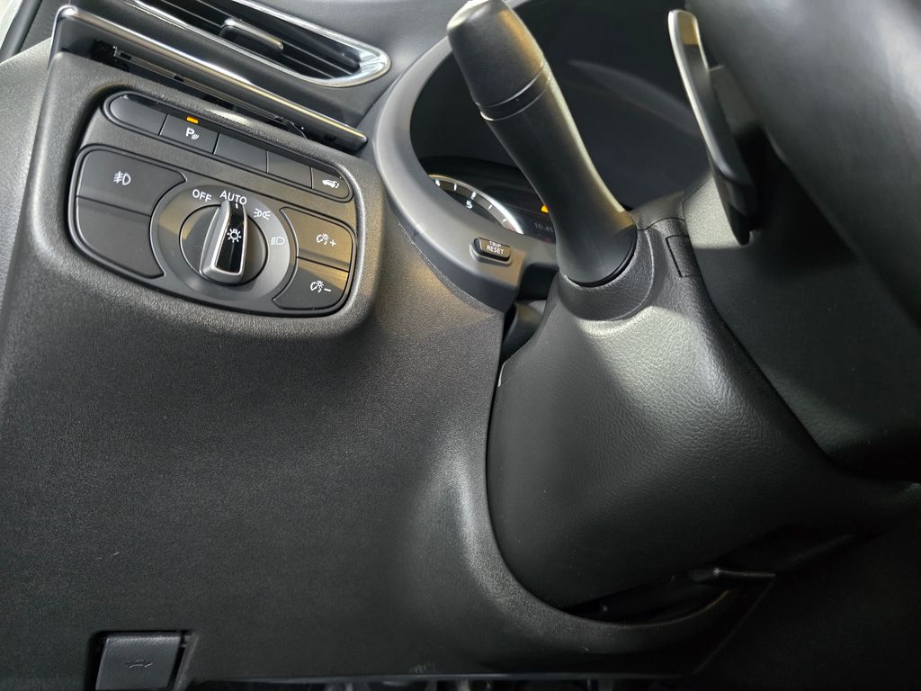Thumbnail: 2022 INFINITI QX55 - 14