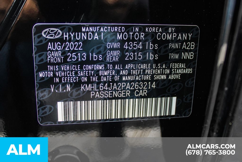 Used 2023 Black Hyundai SEL image 40
