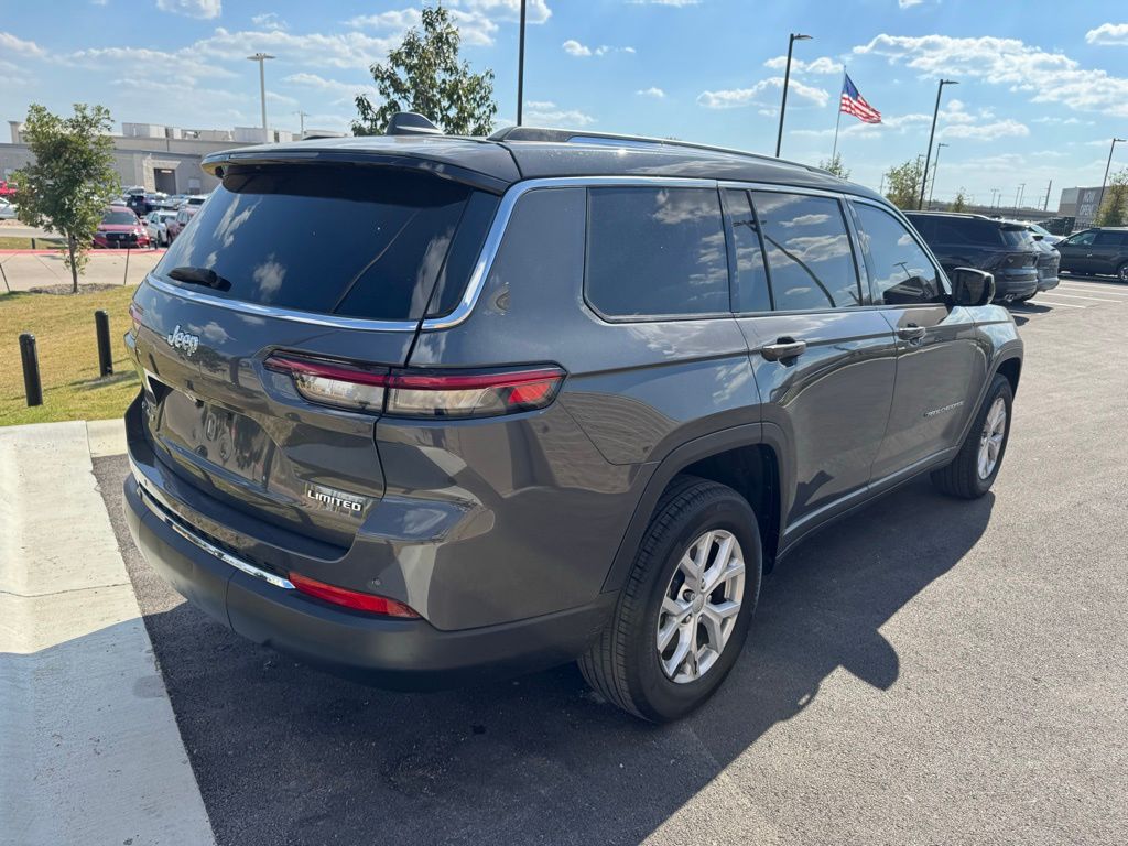 Thumbnail: 2022 Jeep Grand Cherokee L - 4