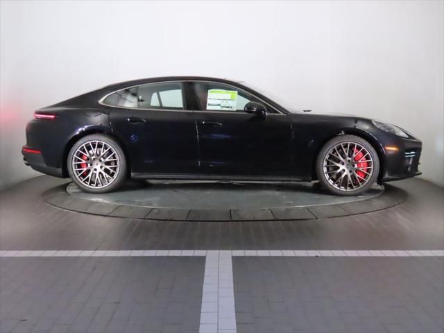Thumbnail: 2026 Porsche Panamera - 8