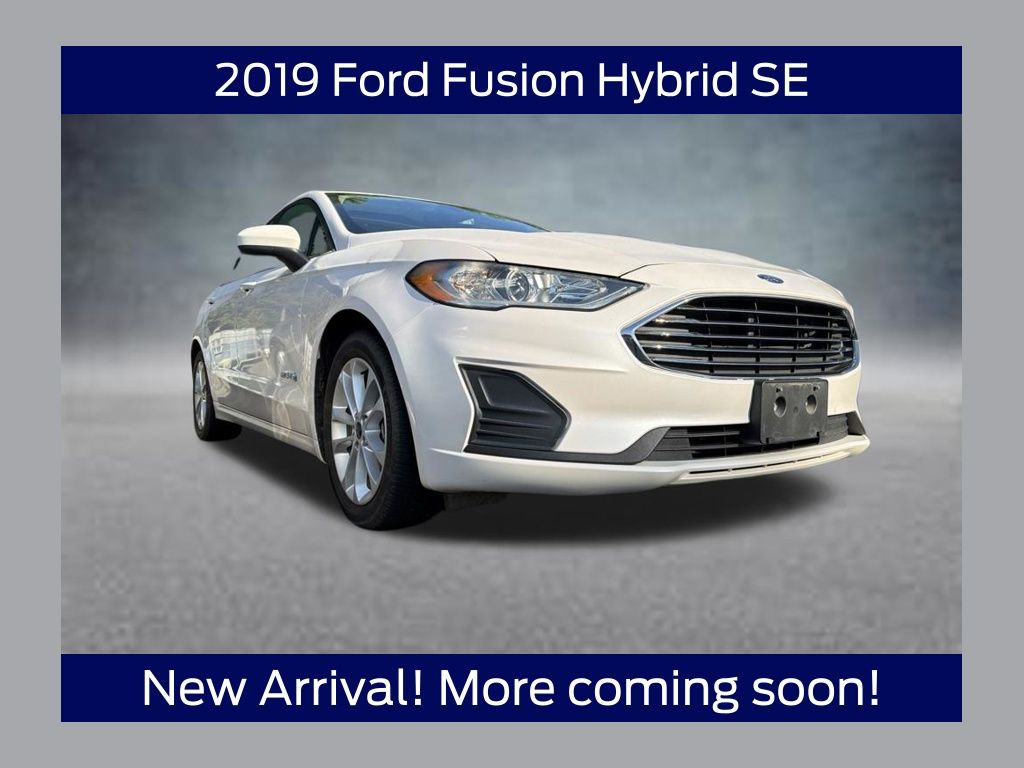 White Platinum Clearcoat Metallic 2019 Ford Fusion Hybrid Sedan Front-Wheel Drive Continuously Variable Transmission