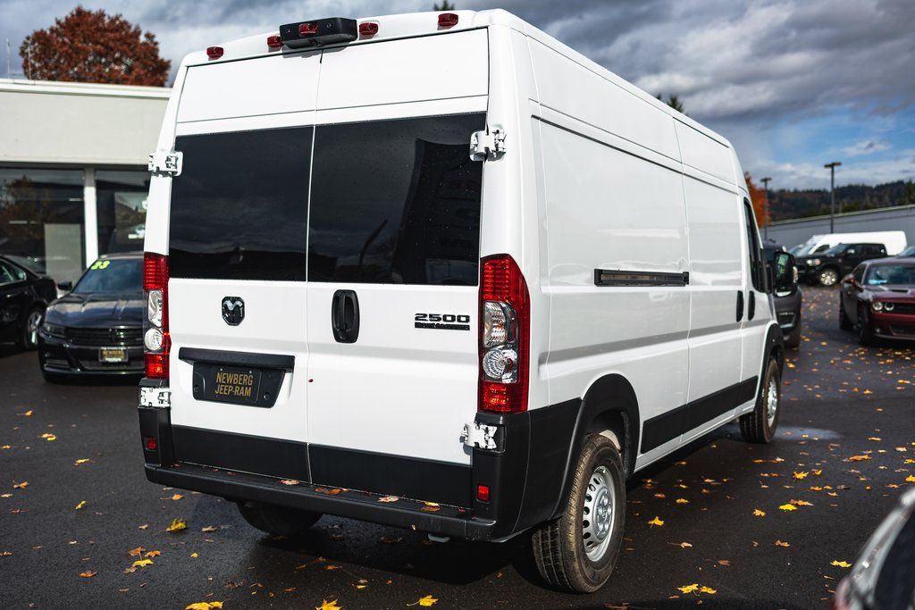 2026 Ram Promaster 2500 Tradesman Cargo VAN 159 WB High Roof thumbnail 8