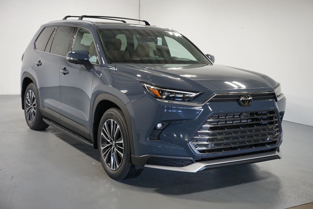 Thumbnail: 2025 Toyota Grand Highlander - 3