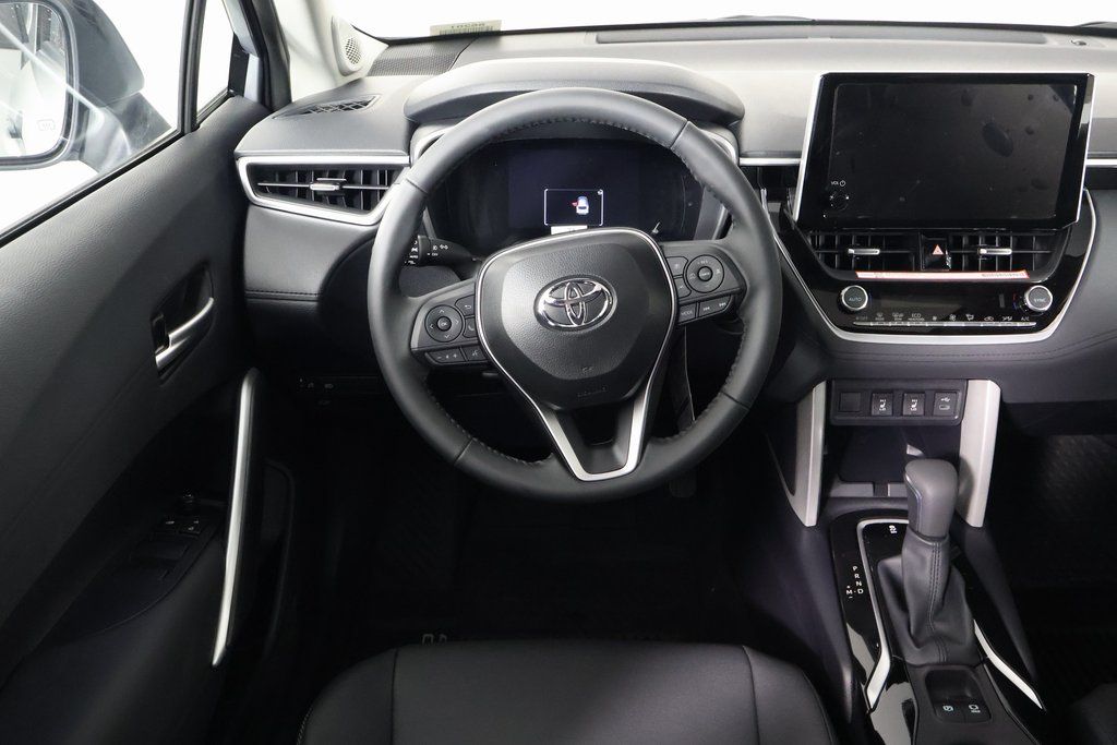 Thumbnail: 2025 Toyota Corolla Cross - 3