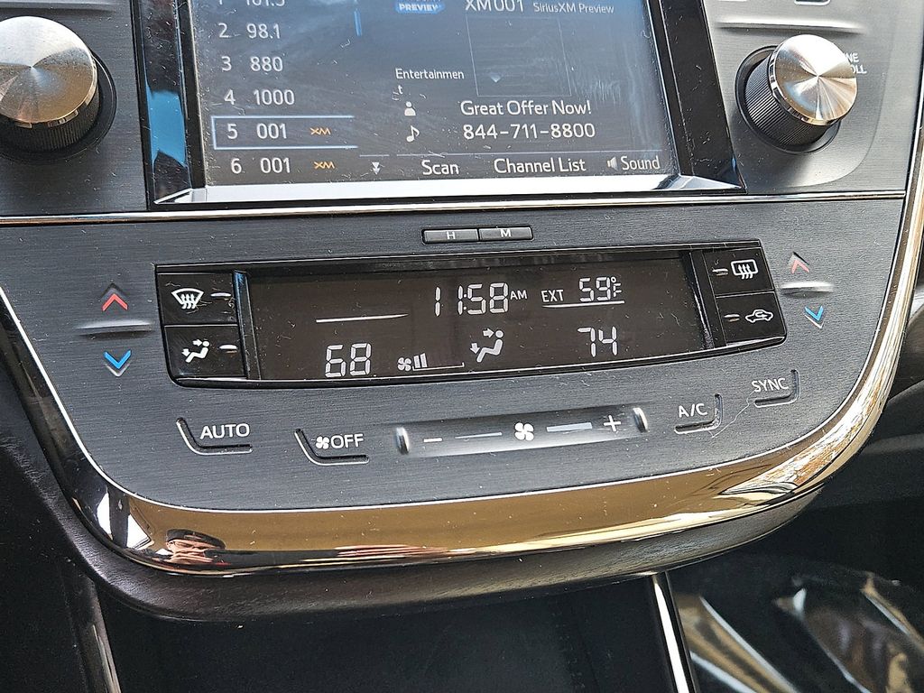 Thumbnail: 2016 Toyota Avalon - 17