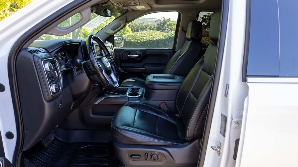 Used 2019 GMC Sierra 1500 SLT 4D Crew Cab