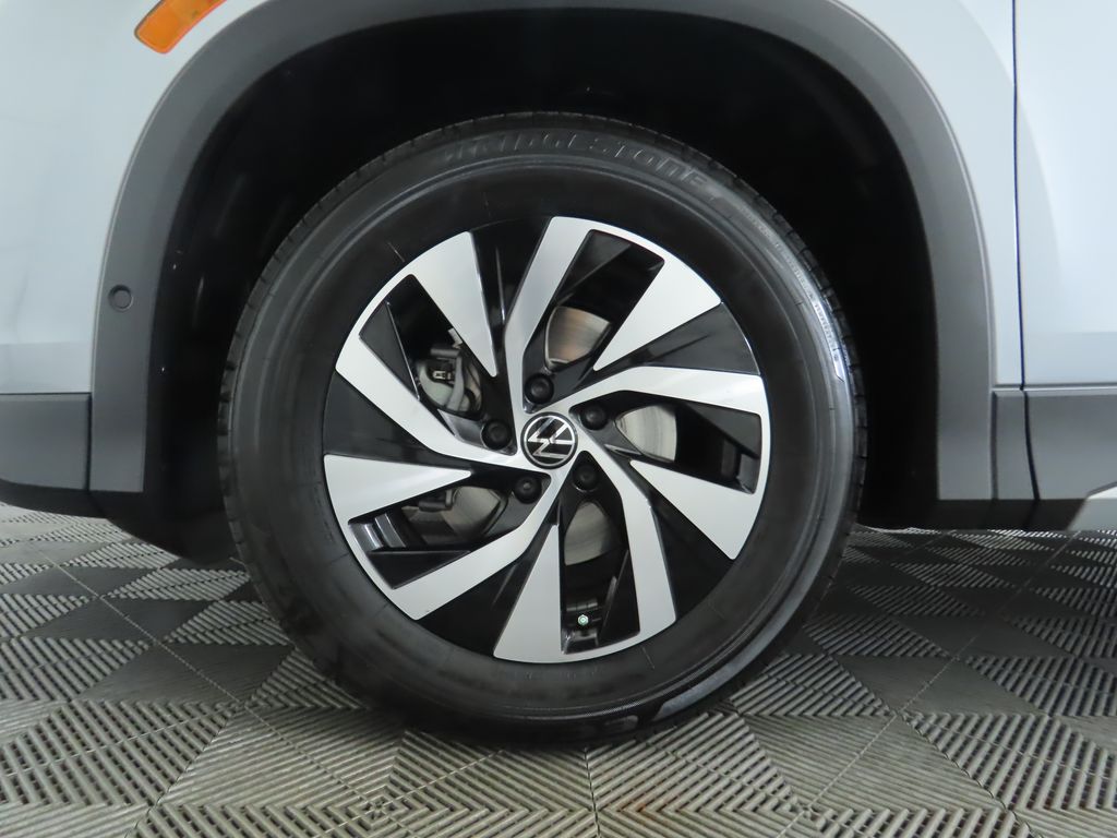 2025 Volkswagen Tiguan 2.0T 31