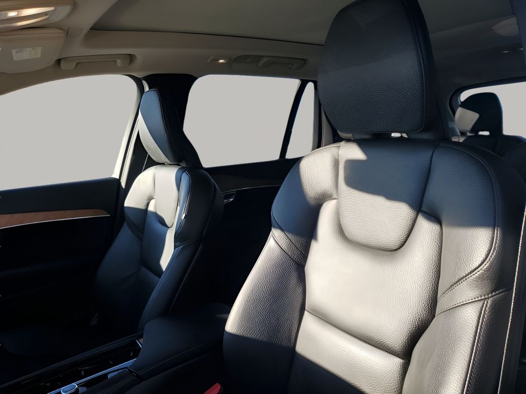 Used Car 2024 Volvo Xc90  B6 Plus Bright Theme 6-seater For Sale Under $40,000 In Austin, Texas