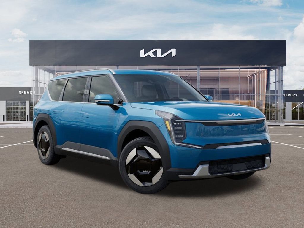 New 2026 Ocean Blue Kia Wind image 8
