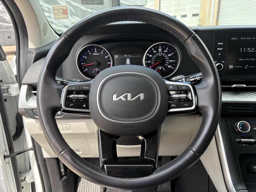Used 2024 Snow White Pearl Kia LX image 15