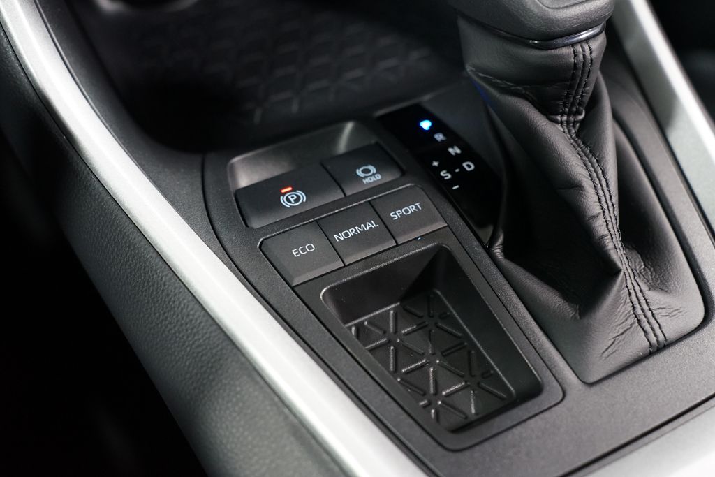 Thumbnail: 2025 Toyota RAV4 - 22