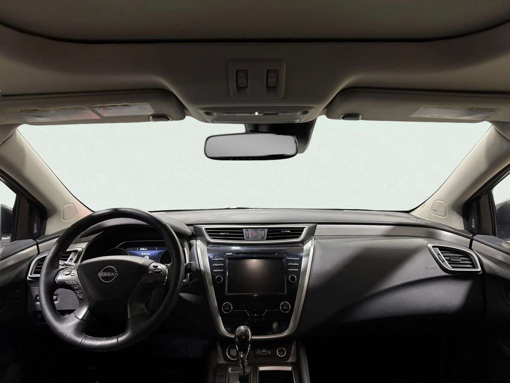 Used 2023 Pearl White Tricoat Nissan SL image 10