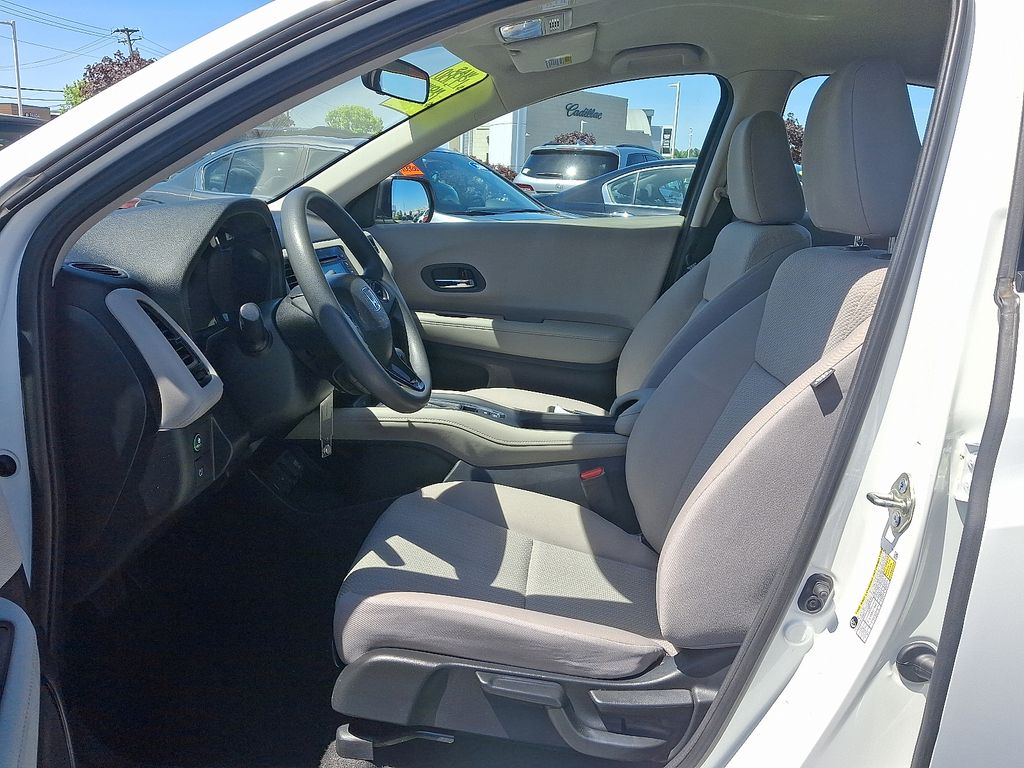 2018 Honda HR-V LX 14