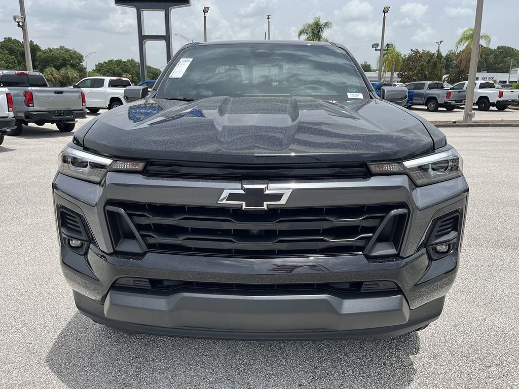 2024 Chevrolet Colorado LT 2