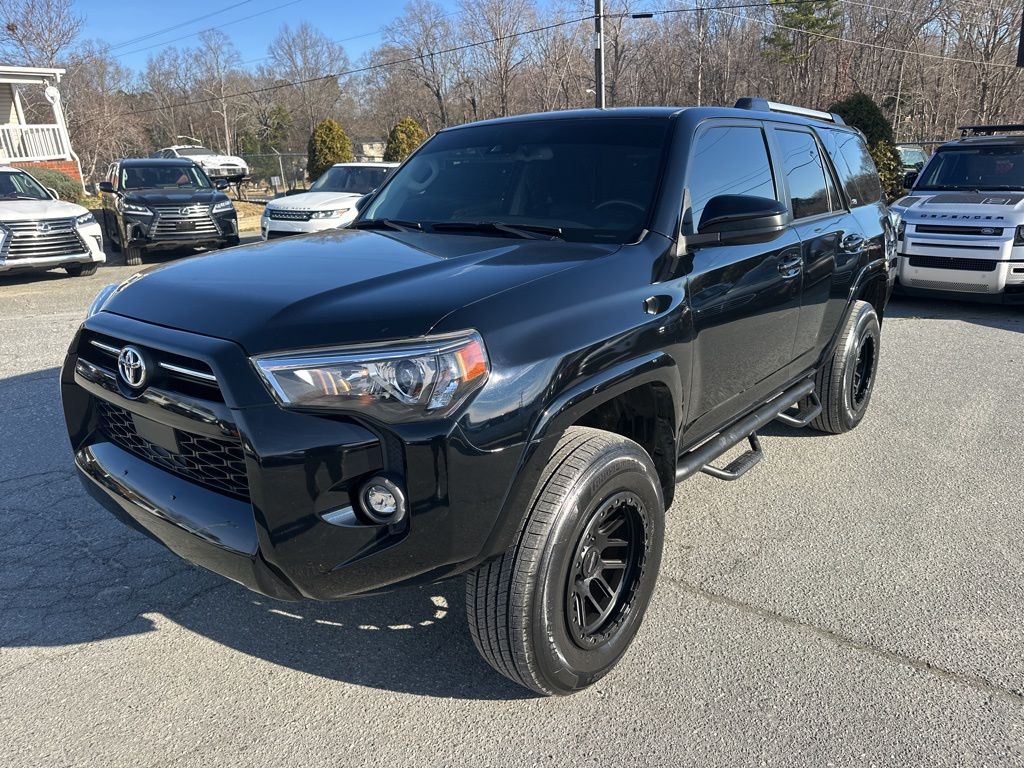 2021 Toyota 4Runner SR5's photo