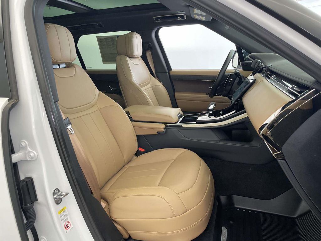 2024 Land Rover Range Rover Sport SE  at Audi Porsche Sewickley