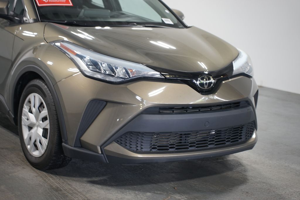 Thumbnail: 2021 Toyota C-HR - 4