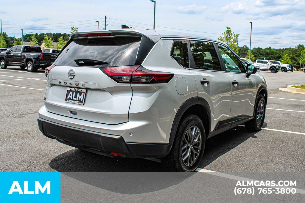Used 2024 Silver Nissan S image 6
