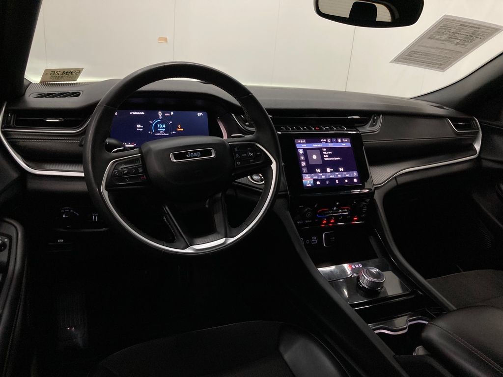 2023 Jeep Grand Cherokee L Altitude 4x4