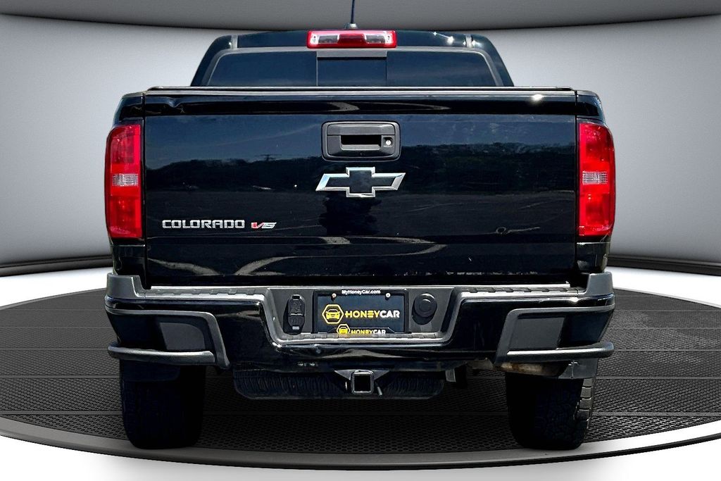 View vehicle photo 5