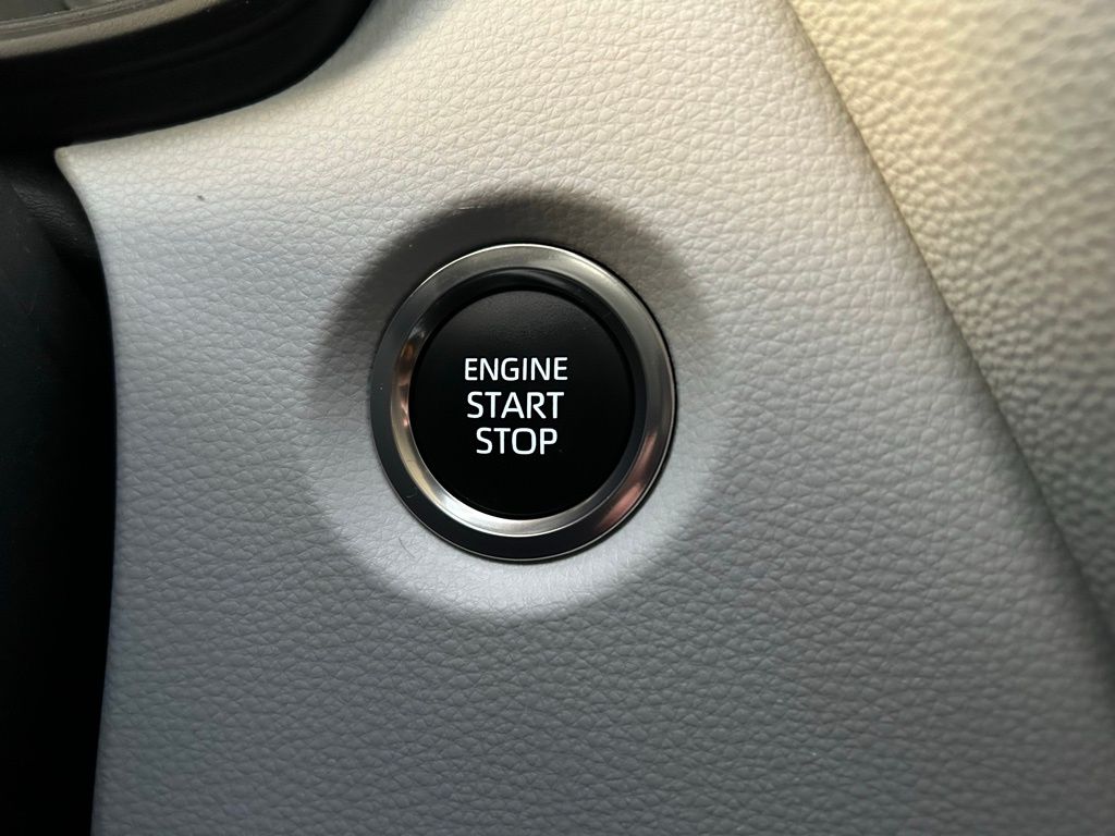 Thumbnail: 2025 Toyota Corolla - 27