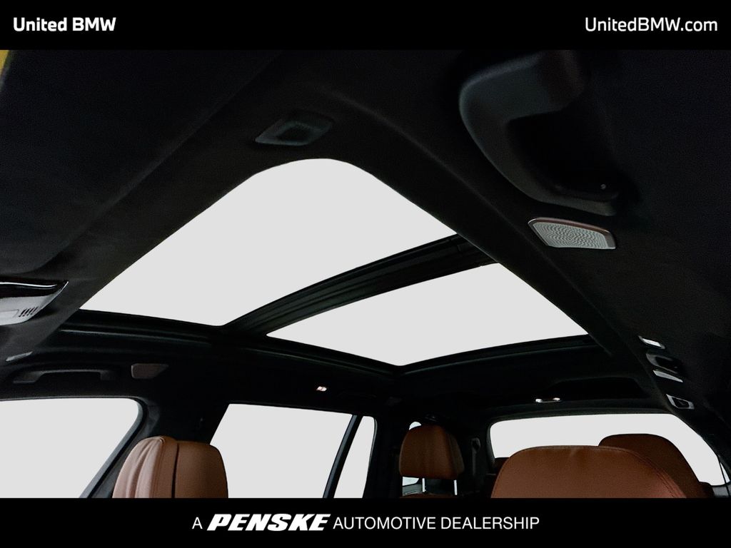 Thumbnail: 2027 BMW X7 - 19
