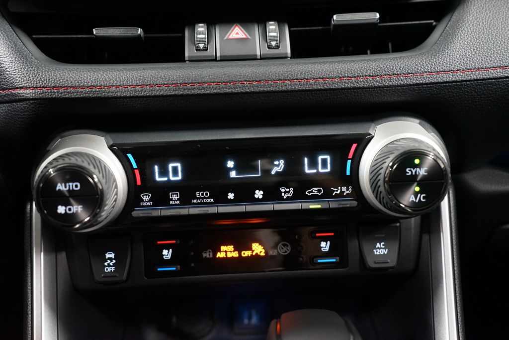 Thumbnail: 2025 Toyota RAV4 - 22
