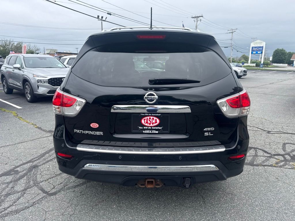 Used 2014 Black Nissan SL image 6